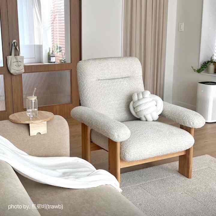 Colima ブークレー ウッド 1人掛け アームチェア