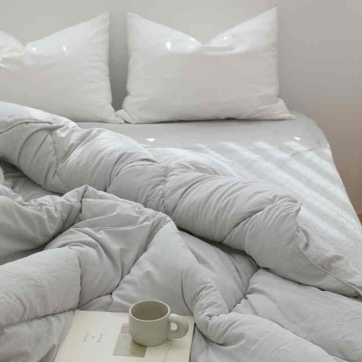 GOYO, 軽くて柔らかい無騒音 掛け布団［2色］