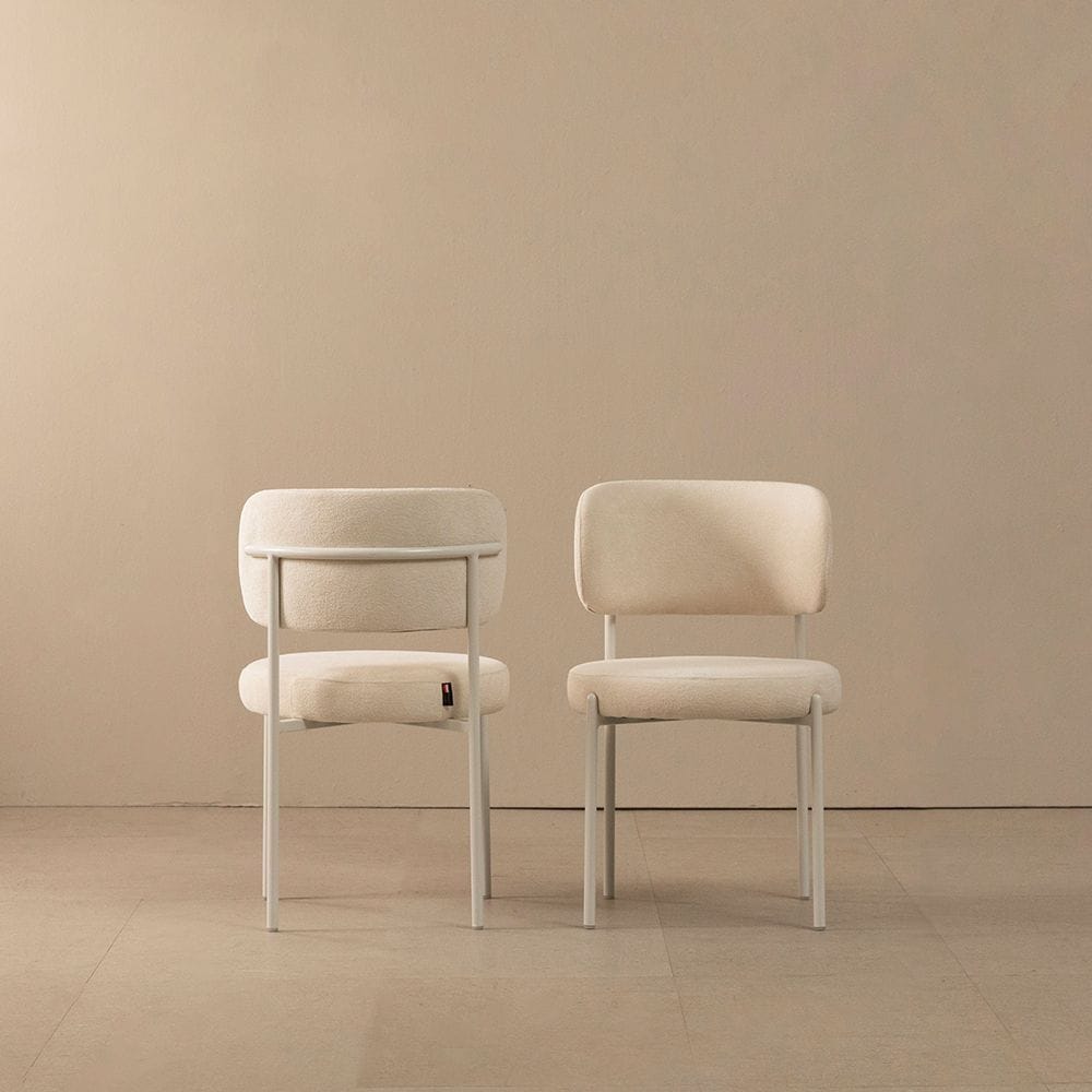 라움에스알 아란 부클레 쿠션 스틸 체어 인테리어 카페 식탁의자 