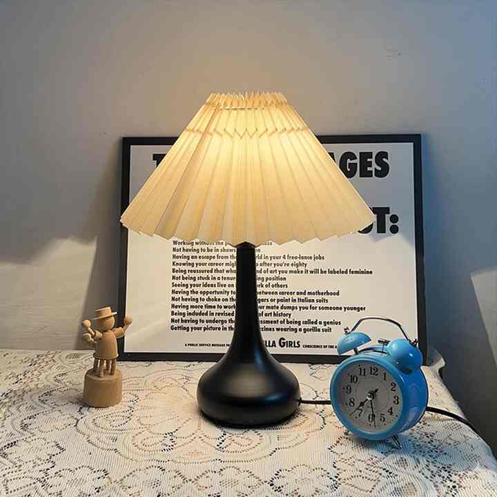 PLEATS テーブルナイトランプ［2色］