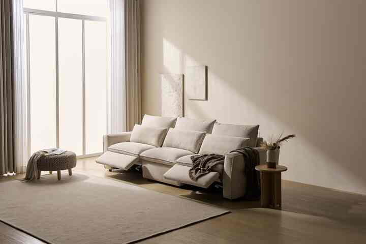 Nev ファブリック リクライニング 4人掛け ソファ［2色］