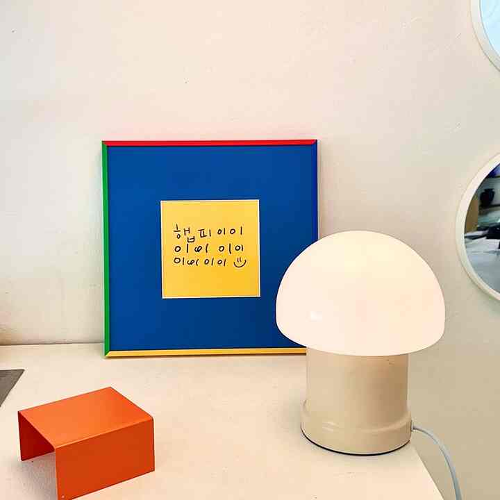 ポスター ハッピーイイイ