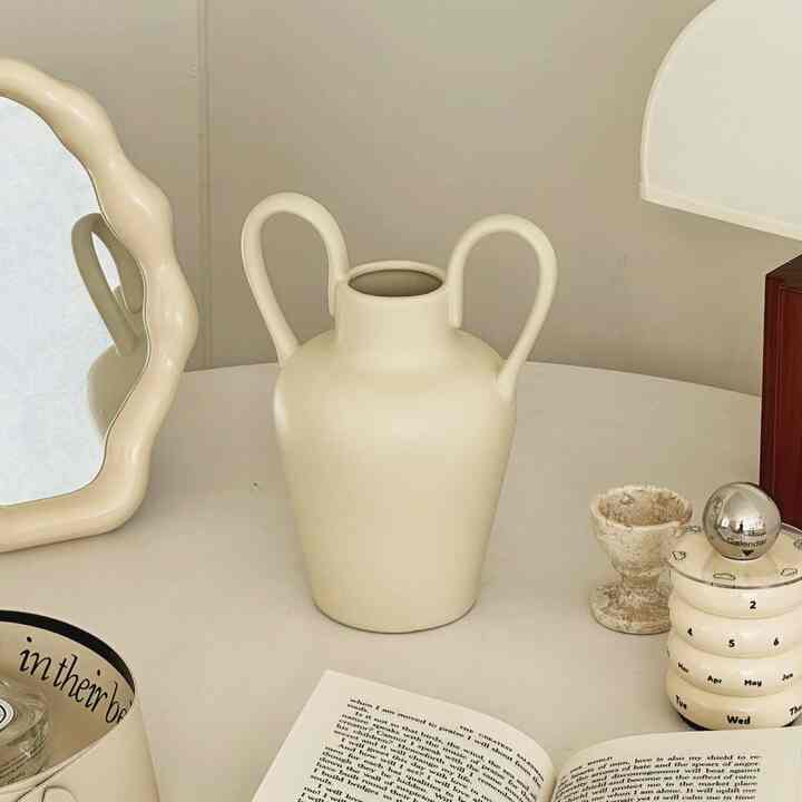 バタークリーム セラミック 花瓶