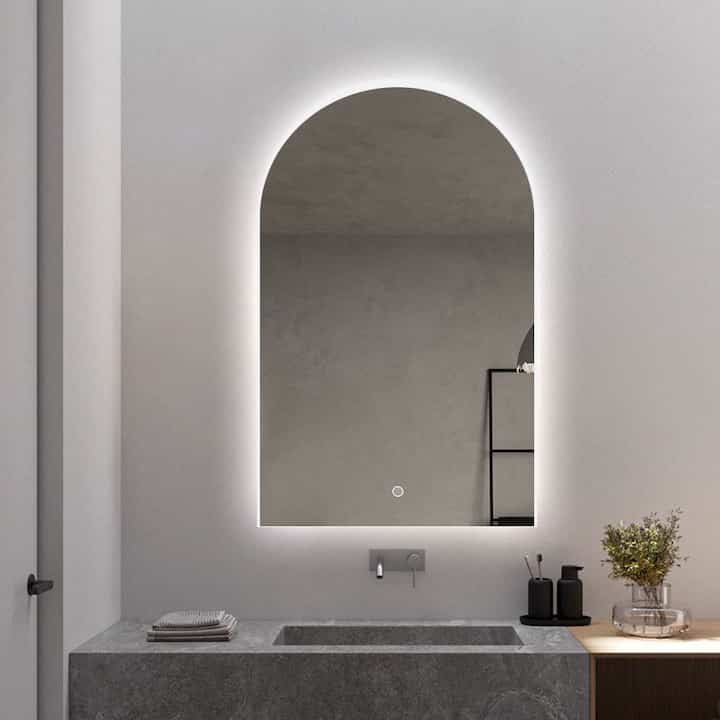 LEDライト付きアーチ壁掛けミラー タッチスイッチ式［3サイズ］
