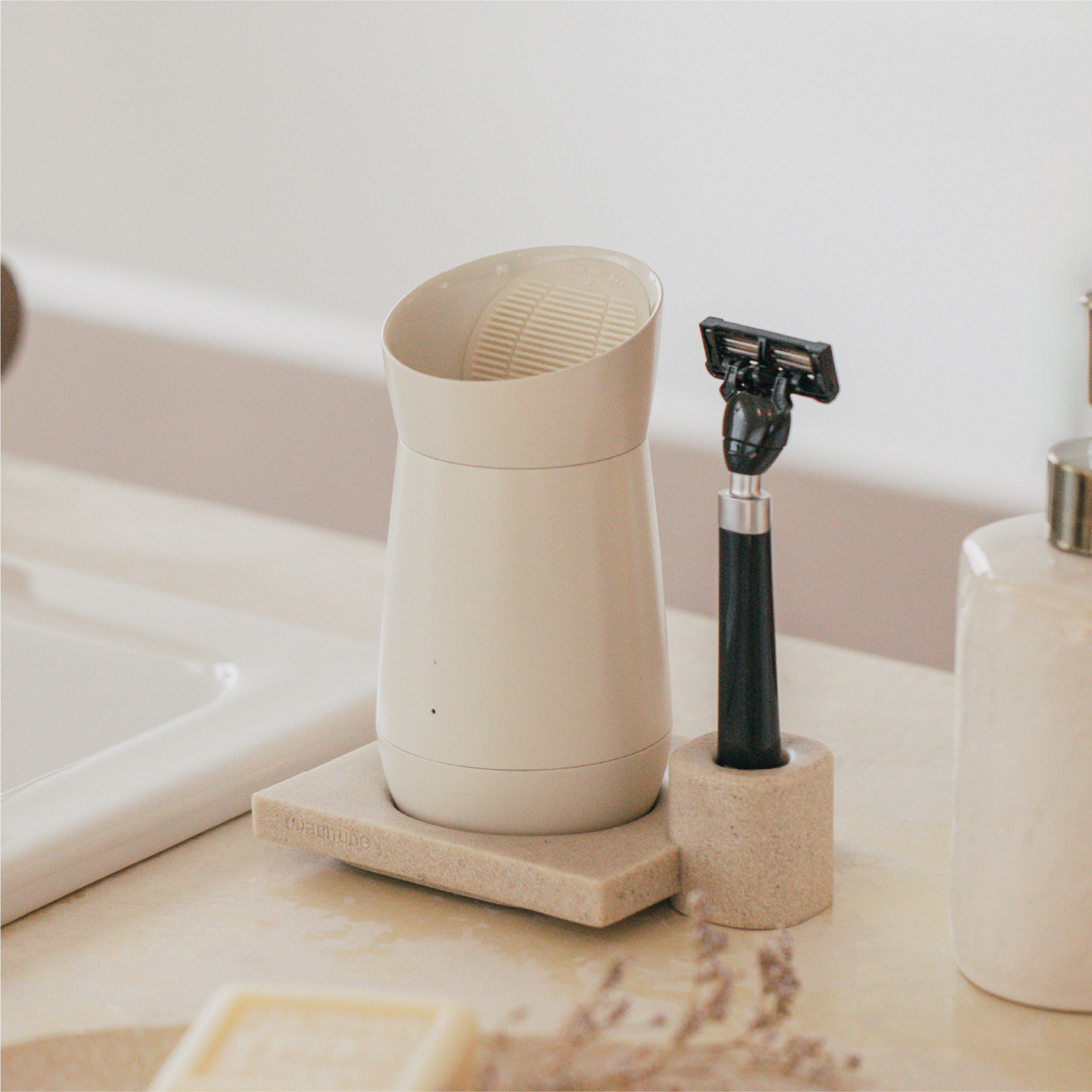 아비튜드 레이저베이스 면도기 면도날 세척기