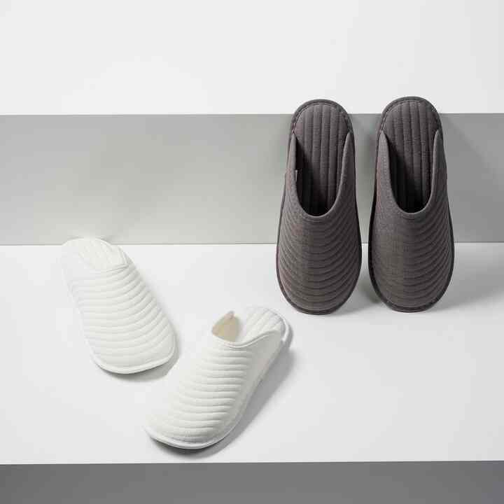 キルティング ウォッシャブル クローズド トゥ ルームシューズ［2色・2サイズ］
