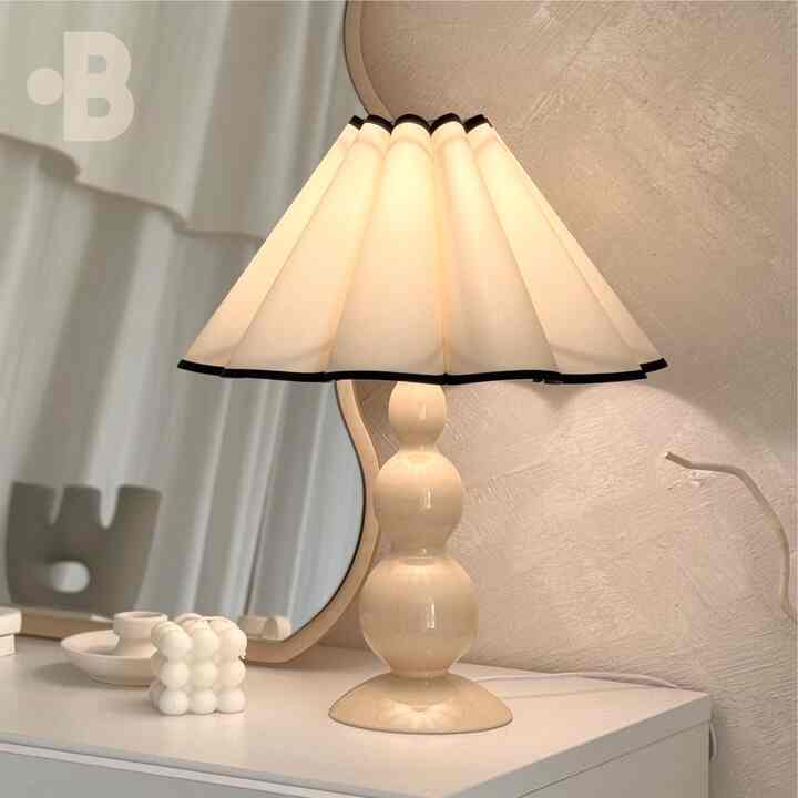 BLACK IN BUTTER FRENCH テーブルランプ