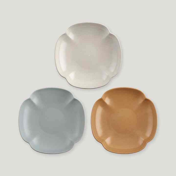 Sunlit Shell Ceramic Pasta Bowl