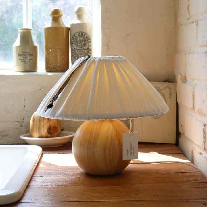Orb Lamp (oat) 