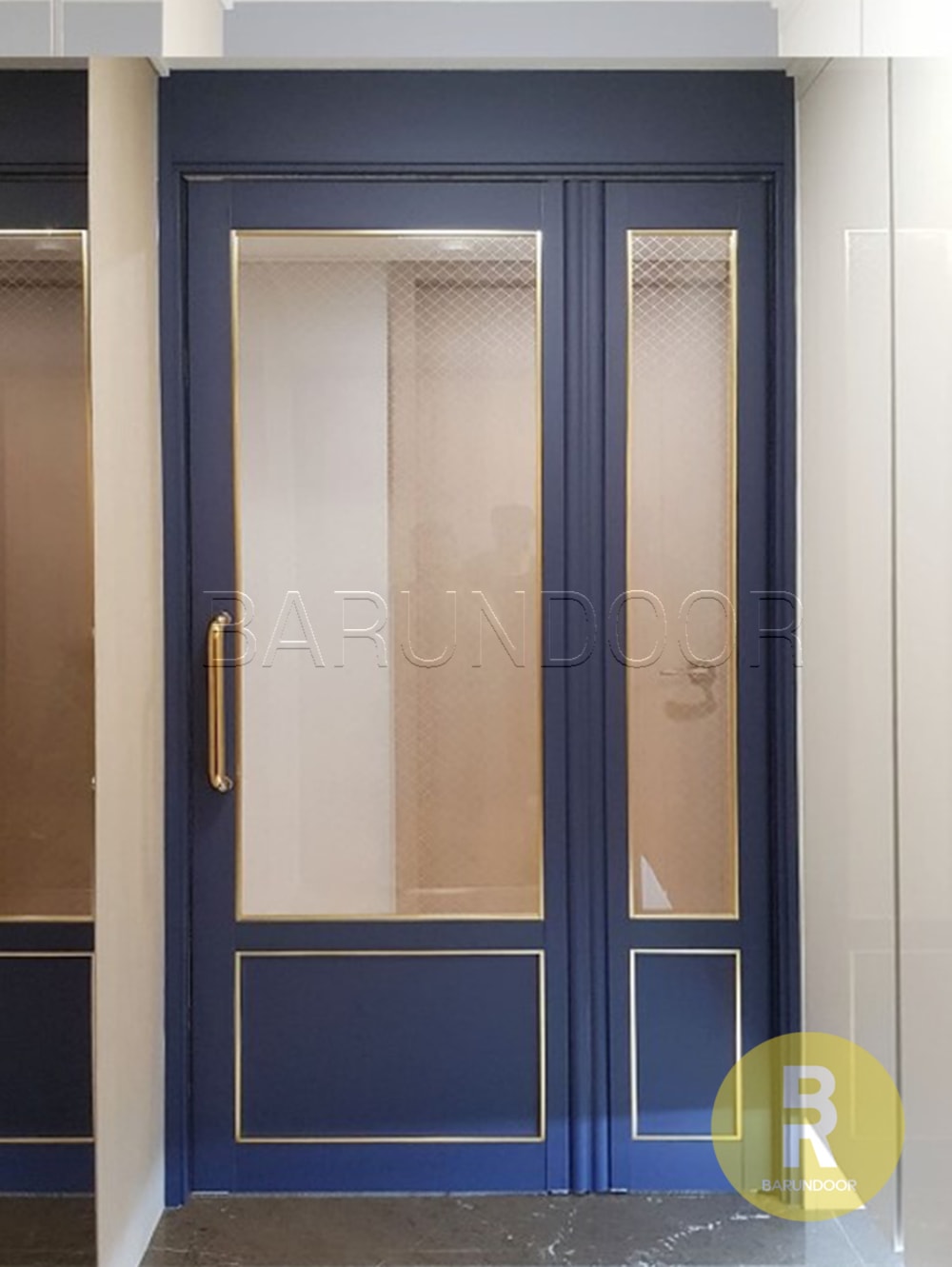 [신상품] 바른도어 폴딩스윙 고시형 네이비 투명망입(부식)강화유리