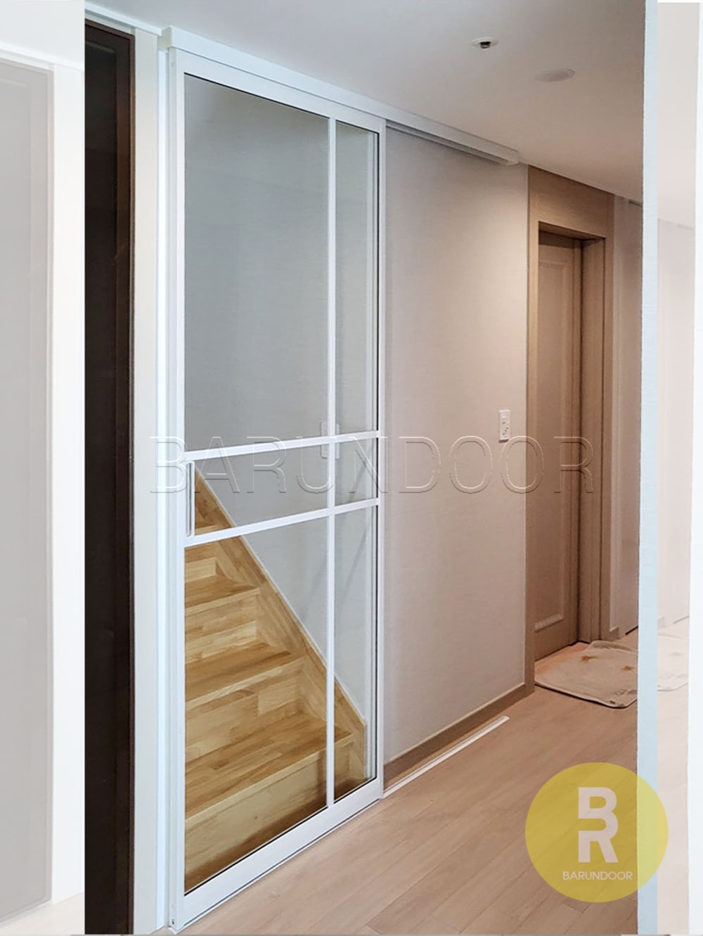 바른도어 원슬라이딩 띠분할형 화이트 투명강화유리 