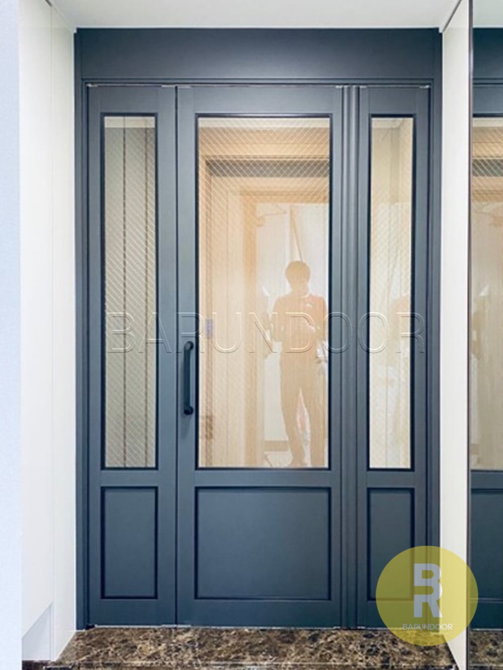 [신상품] 바른도어 3단스윙 고시형 진그레이 투명망입(부식)강화유리