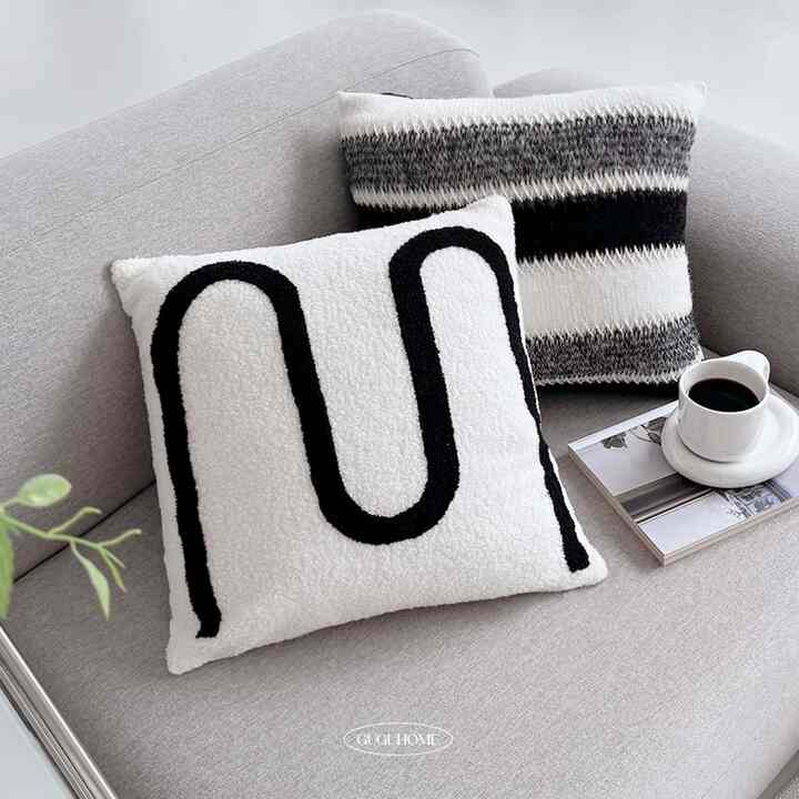 Modern Line クッションカバー［2色］