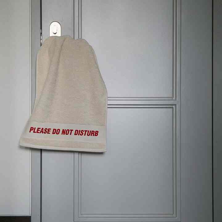 フェイスタオル ホテル DO NOT DISTURB