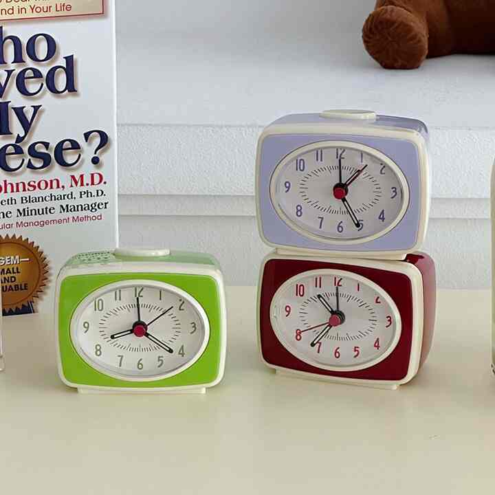 スクエア レトロ 卓上時計［3色］