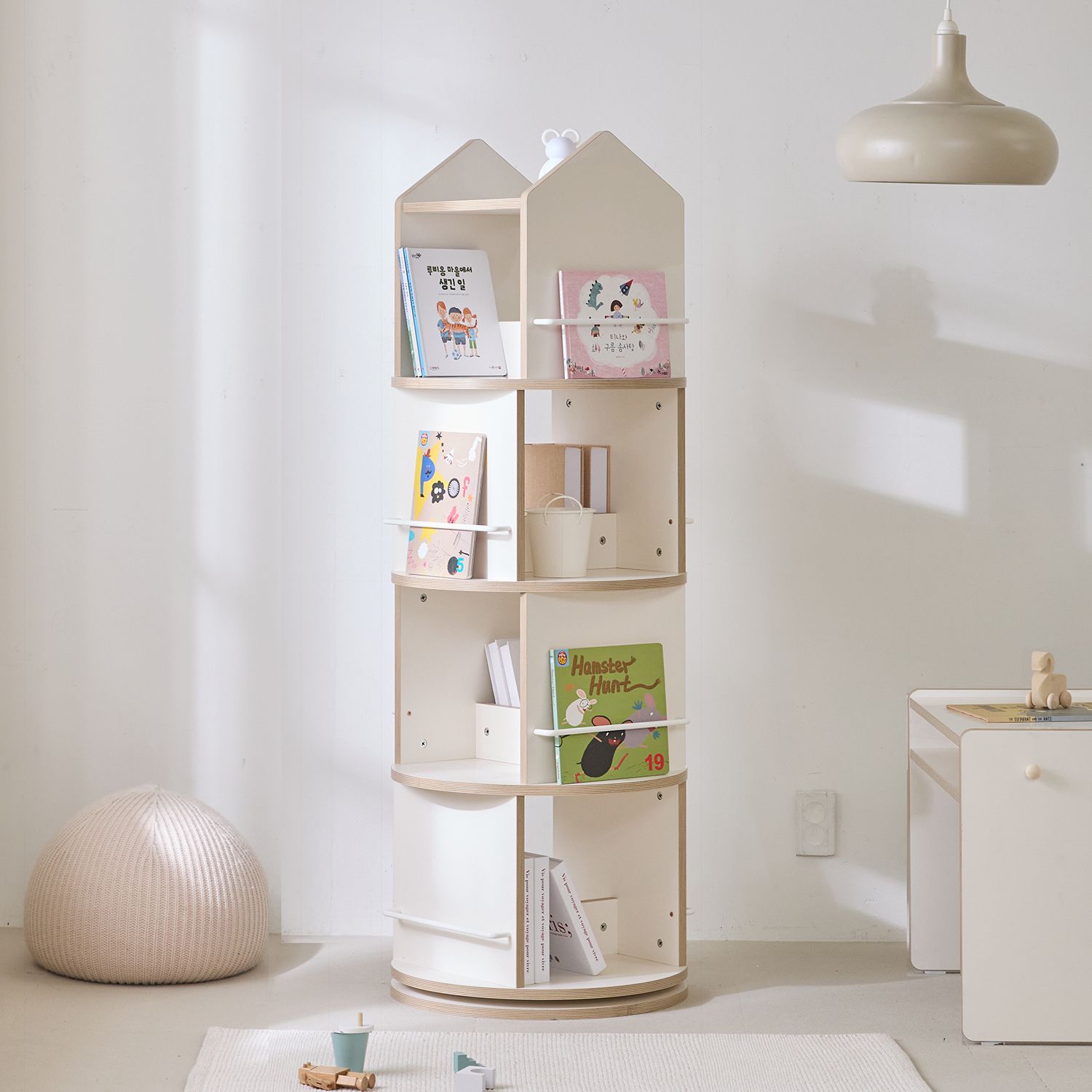 [신상품] 룸핏 무아 원형 회전책장 4단 유아 전면 아기책장 교구장