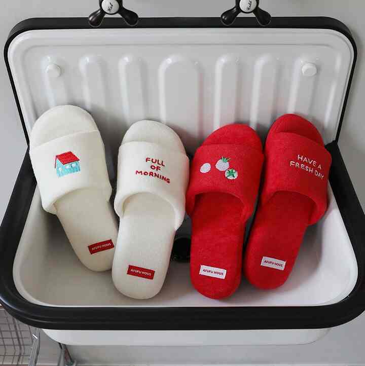 テリ メモリーフォーム ルームシューズ［2色・2サイズ］