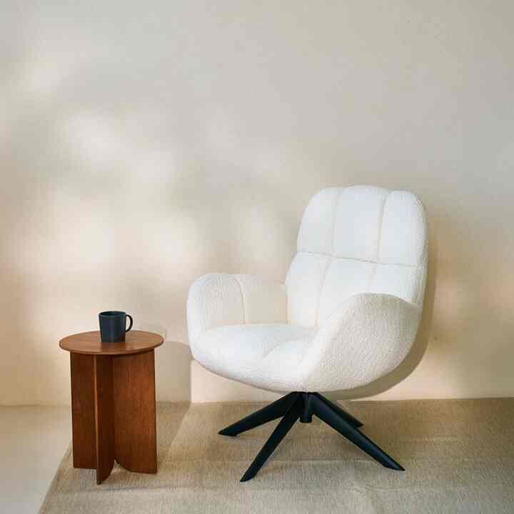 ヌラ アームチェア アイボリー 1人掛け