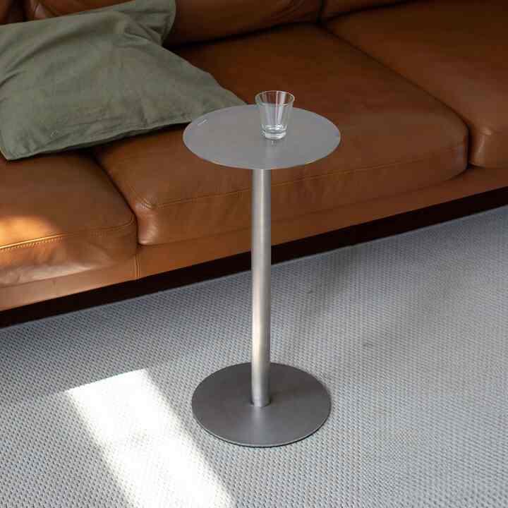 TUMSAE サイドテーブル シルバー