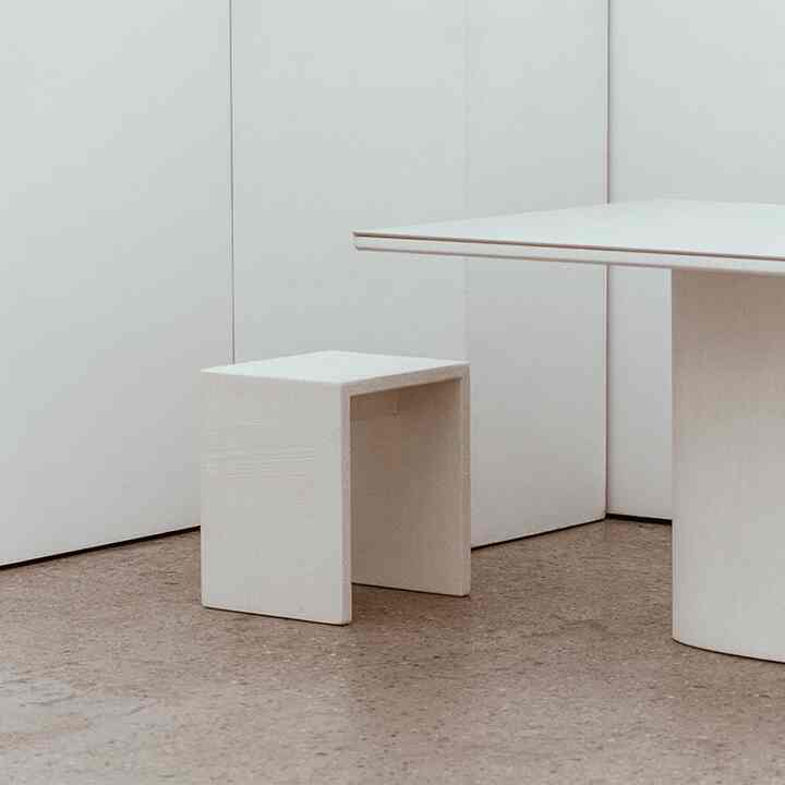 WHITE SANDSTONE 四角スツール