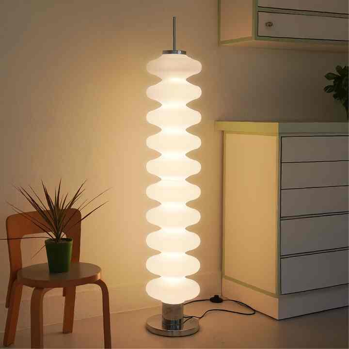 Ondula フロアランプ