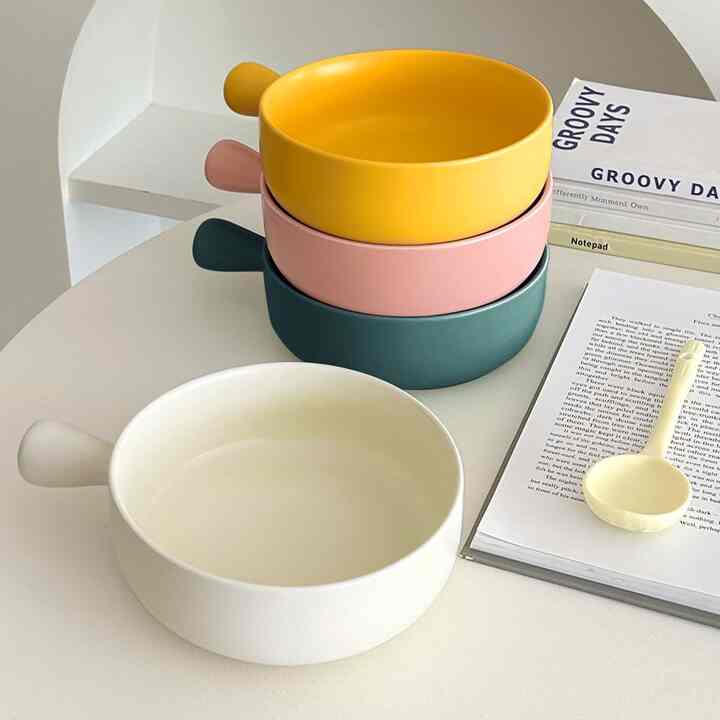 Easy-Grab Serving Bowl