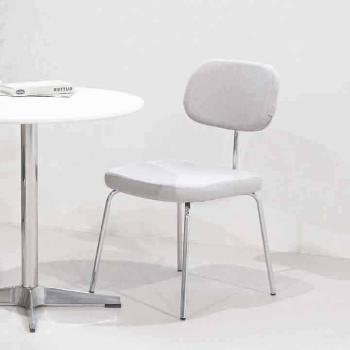 Pogg ダイニングチェア［4色］