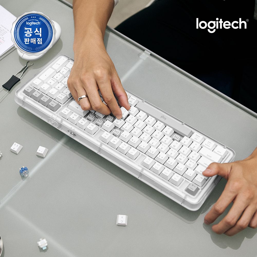 로지텍 ALTO KEYS K98M 블루투스 무선 기계식 키보드 오프화이트