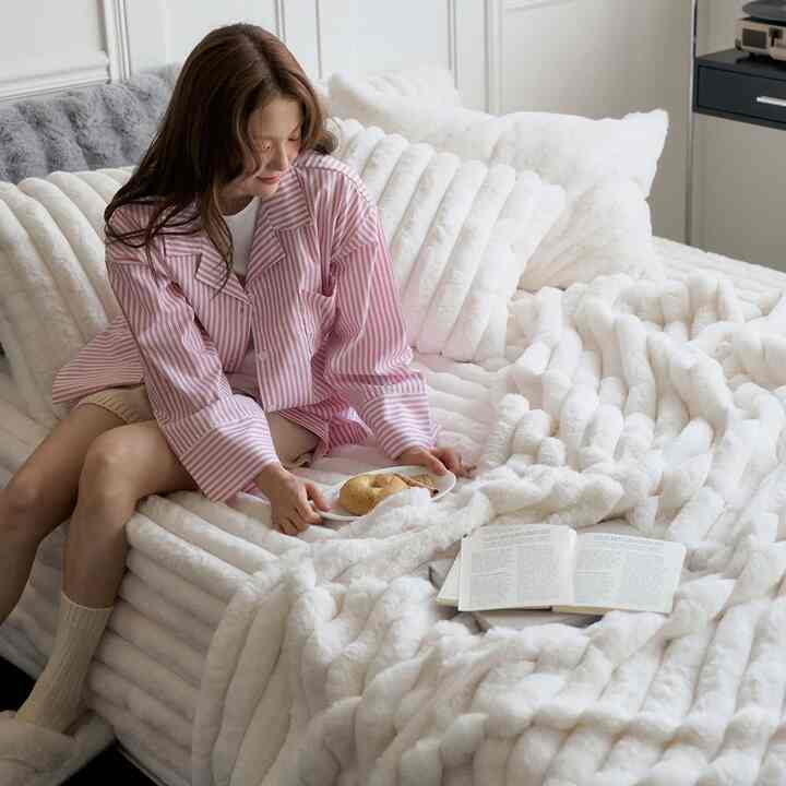 ミンクラテ ストライプブランケット［2サイズ］