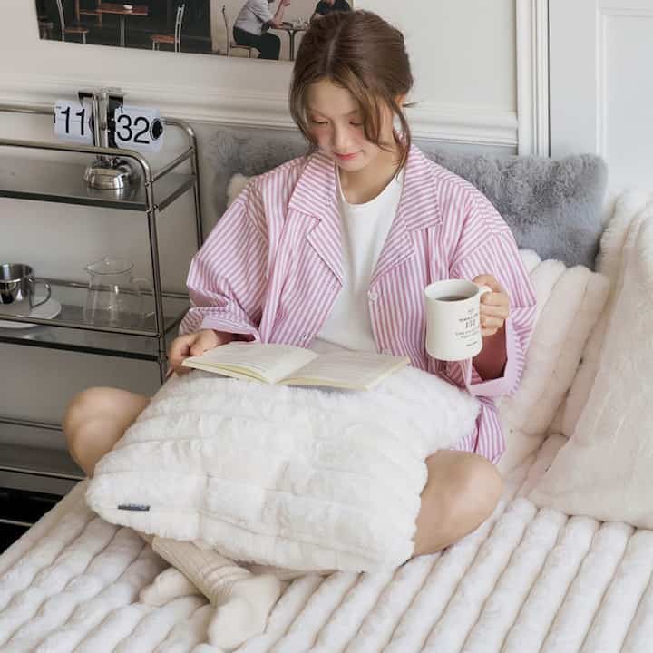 SOFTY MINK LATTE クッションカバー  50X50cm