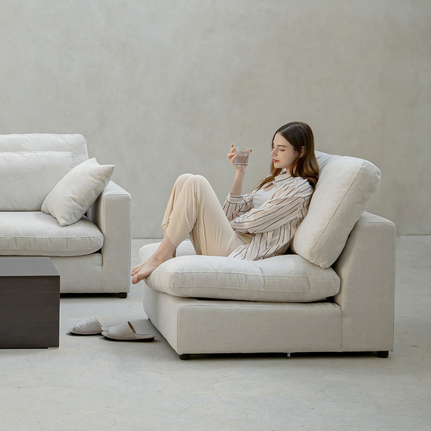 데일리리빙 포레스트 암리스 구스 모듈 패브릭 소파 1인용