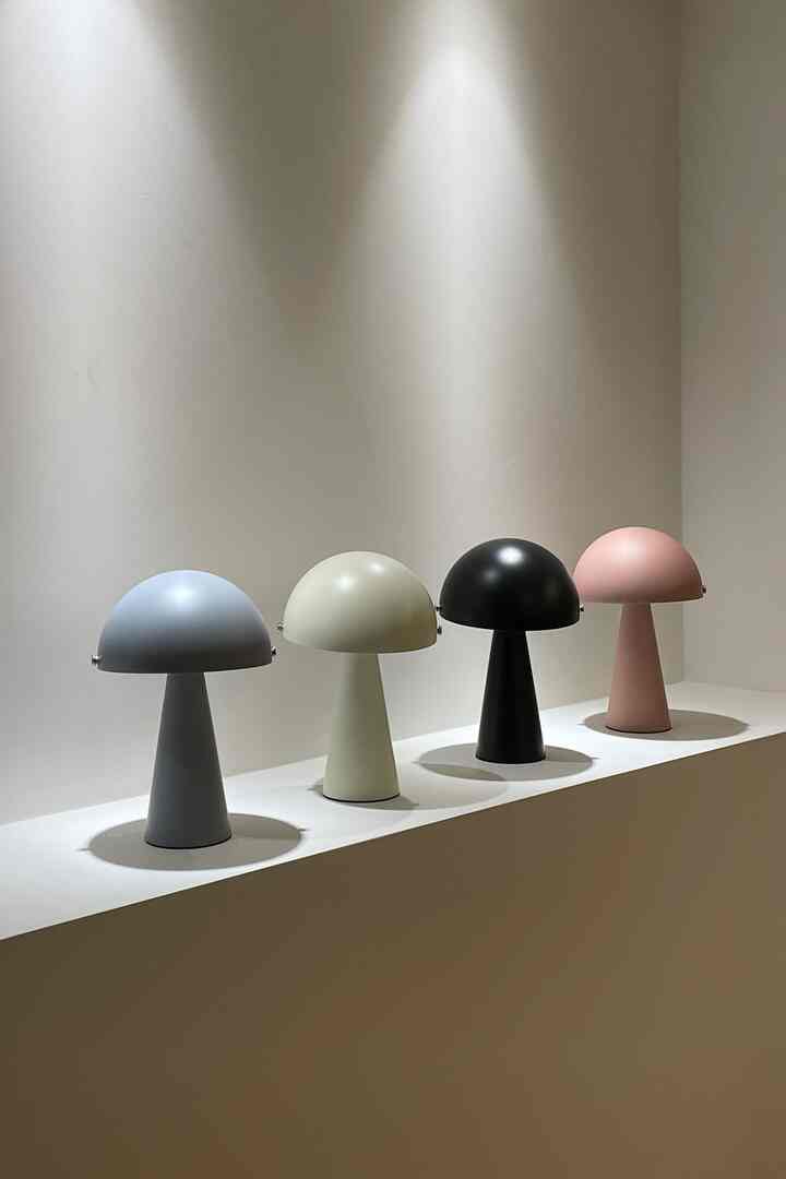 Half Eclipse 37  テーブルランプ［4色］