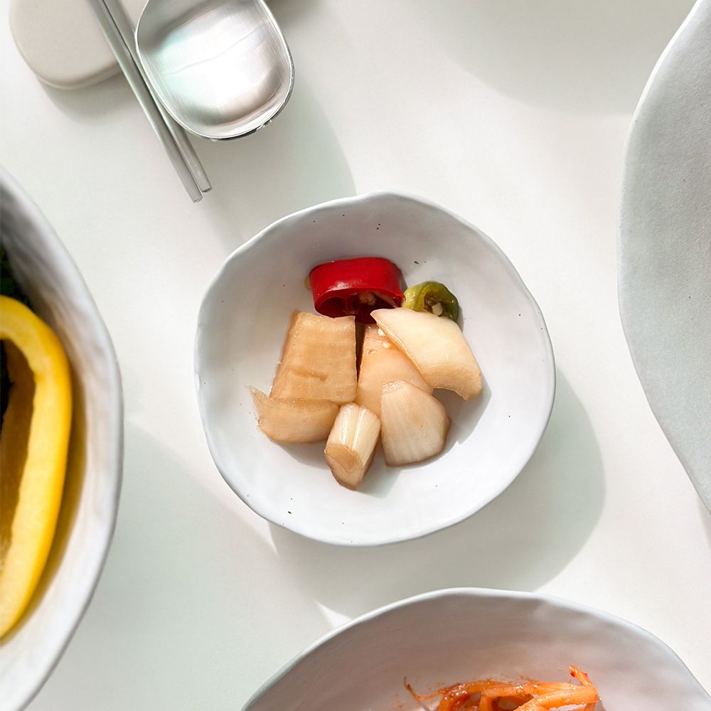 원키친몰 너울 국내제작 핸드메이드 도자기 한식 그릇 접시 찬기 S 2colors