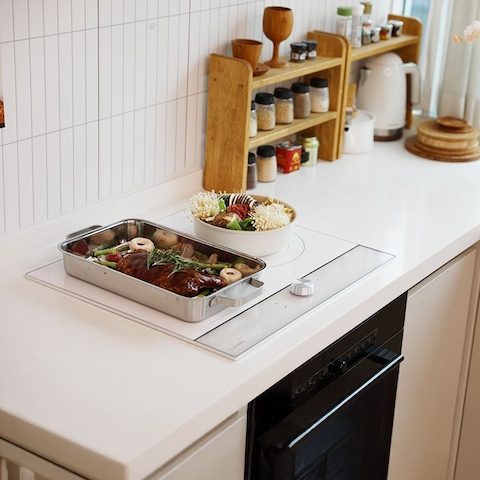 쿠첸 3구 올파워 화이트 인덕션 전기레인지 CIR-EW33KD2B1