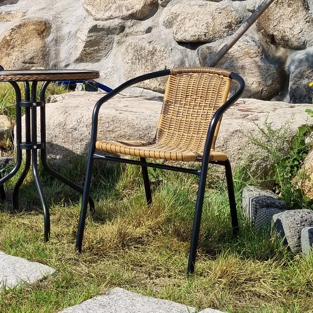 [중고] 인블루가구 [리퍼] 투톤 라탄 야외의자 카페 디자인 체어 철제 카페 테라스 의자