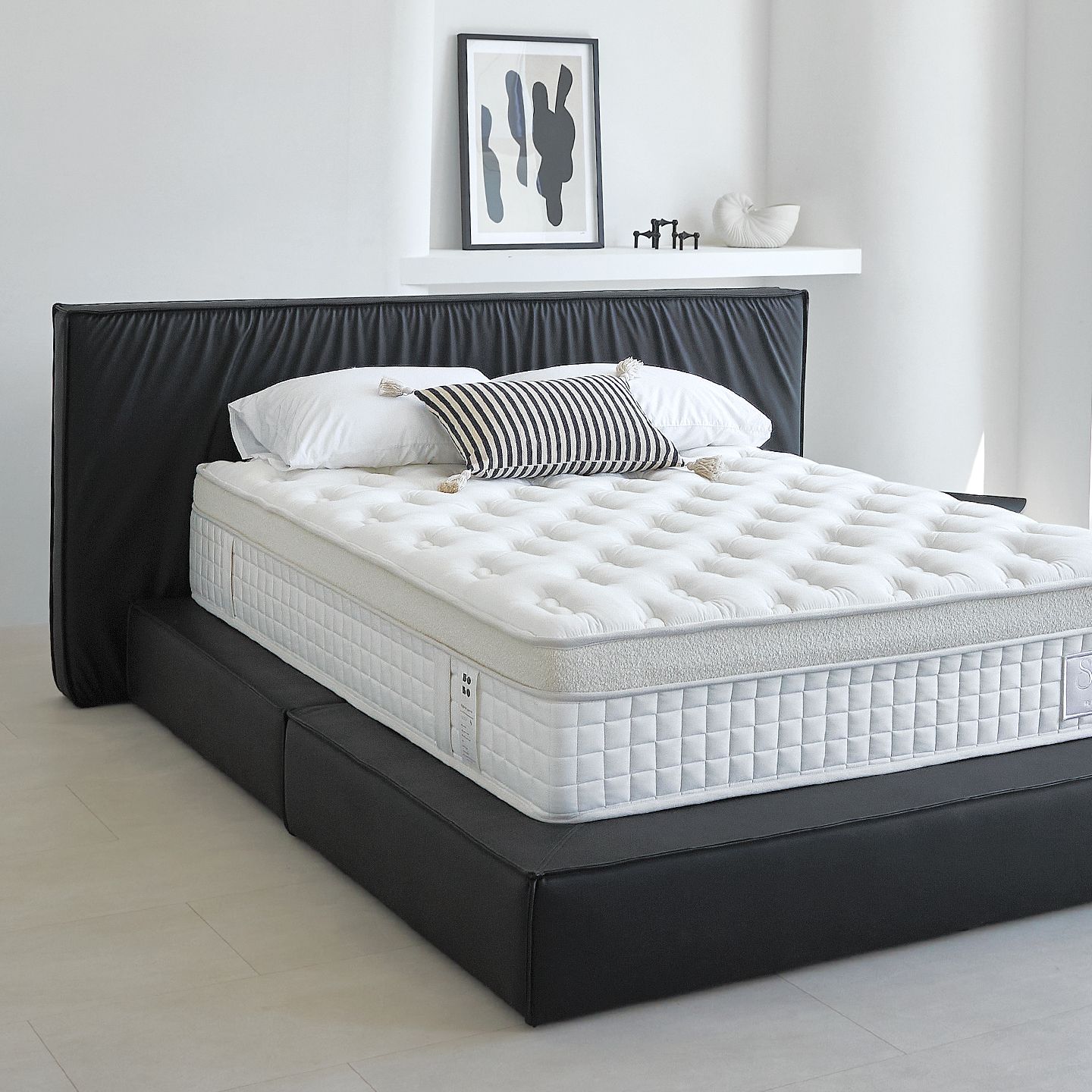 보보 집요한 10만원할인 국내제작 친환경 하이엔드 가죽 무이 BED 침대프레임