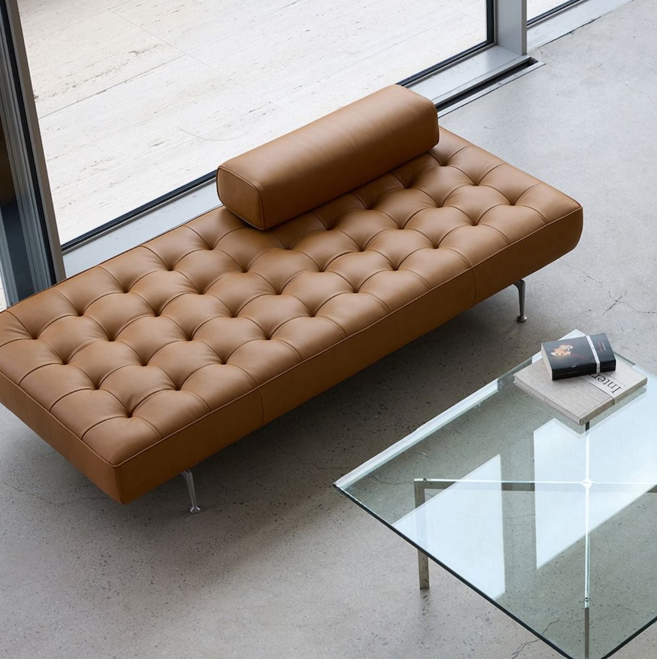 잭슨카멜레온 Otium Daybed Sofa - Leather