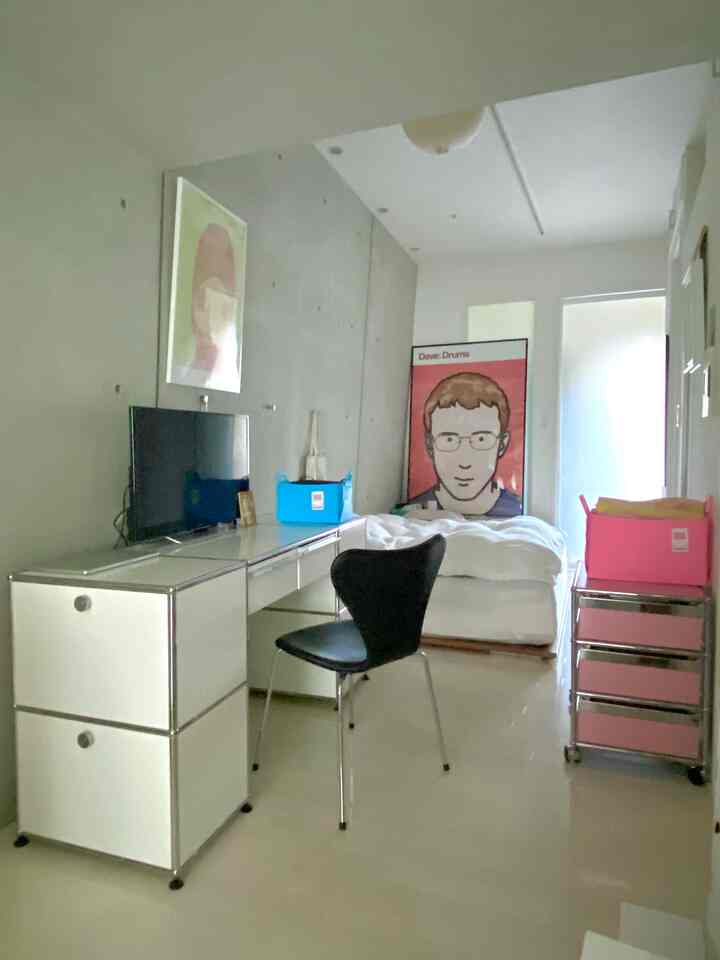 ワークスペースにフェルトボックス

#usmハラー #ワークスペース #セブンチェア #フリッツハンセン #ベッドルーム #インテリア #カラフルインテリア