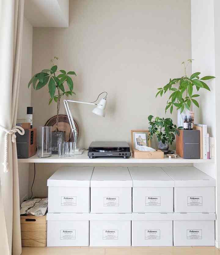 バンカーズボックスで隠す収納📦✨

#インテリア #アアルト #バンカーズボックス #アングルポイズ #レコードのある暮らし #レコード