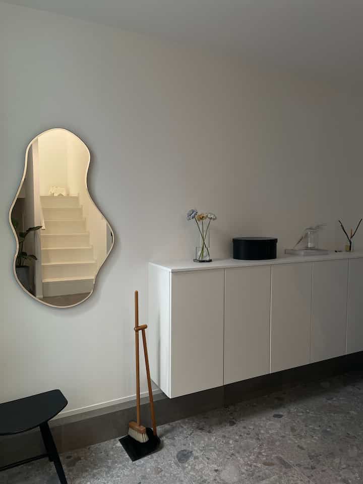 lanskap biasa. Saya suka melihatnya sekilas di cermin 🐘. #玄関#Pintu masuk bagian dalam