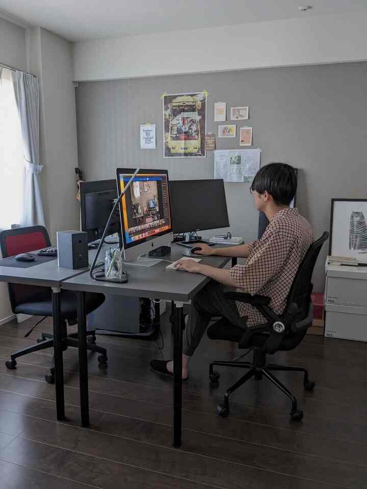 仕事部屋
夫婦2人ともリモートワークなので、
デスクを向き合わせてオフィスのような形にしています

#賃貸 #賃貸マンション #2LDK #夫婦二人暮らし #リモートワーク #リモートワークスペース #デスク #IKEA