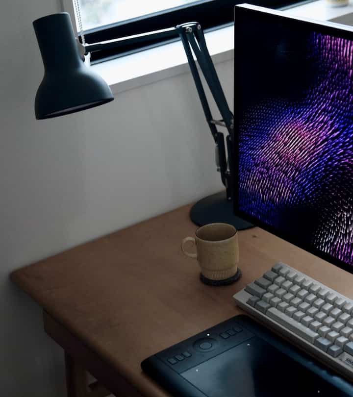 Workspace from before. I'm a board tab fan.
#anglepoise #Apple #studiodisplay #hhkb