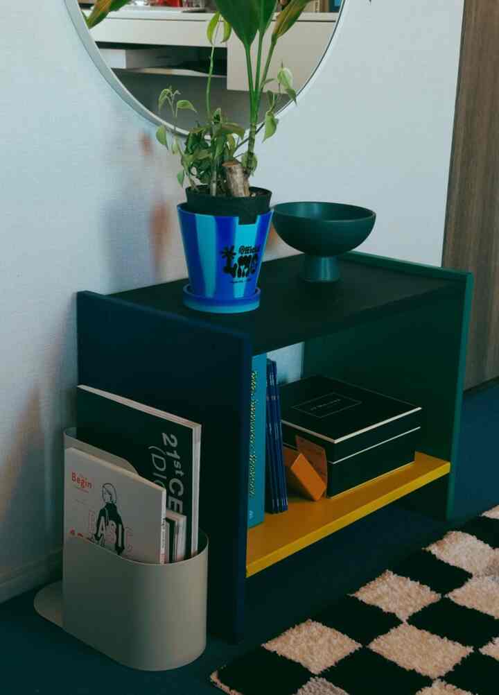 Itu ide yang bagus 👨‍🎨
Akhir-akhir ini saya kecanduan melukis 🖌️
Meja samping tempat tidur IKEA RAST yang murah dan lama telah diubah menjadi sesuatu yang bagus ;)

#ikea #セルフペインティング #diy #趣味￼
