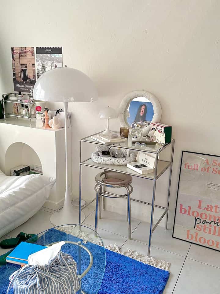 ステンレス ラウンド スツールを使ったコーディネート 1