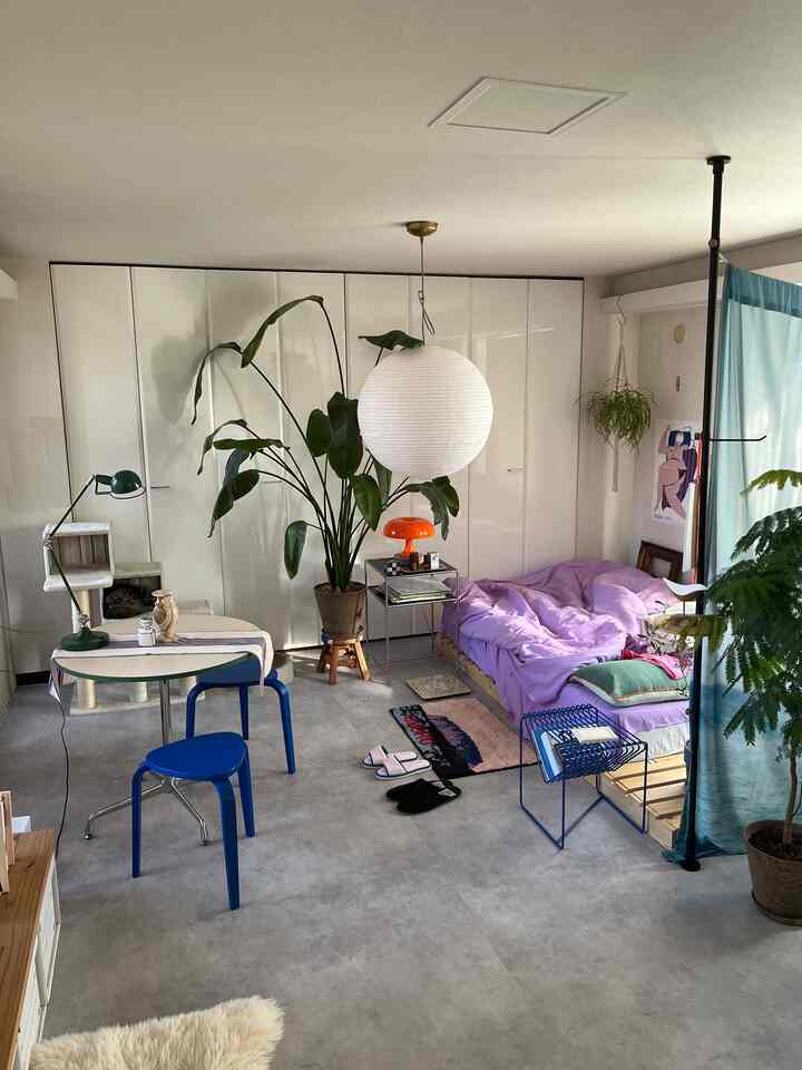 Mid Century ラウンドテーブル［2色・2サイズ］を使ったコーディネート 1