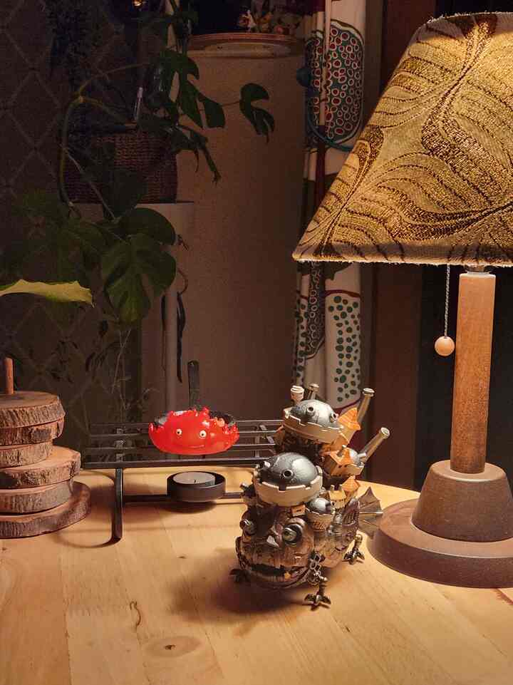 遂に遂に遂に来た！

複雑な動きがたまらんハウルの動く城。

ハウルアイテムと一緒に飾ります。 #ジブリ