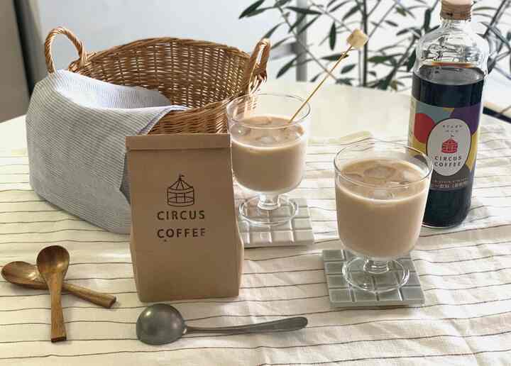 With Circus Coffee's coffee beans
I received the cafe au lait base☕️

Then I bought a coffee drip set.
Enjoying coffee time 🪶

#coffee #coffee #ナチュラルインテリア #IKEA #ORIGAMI