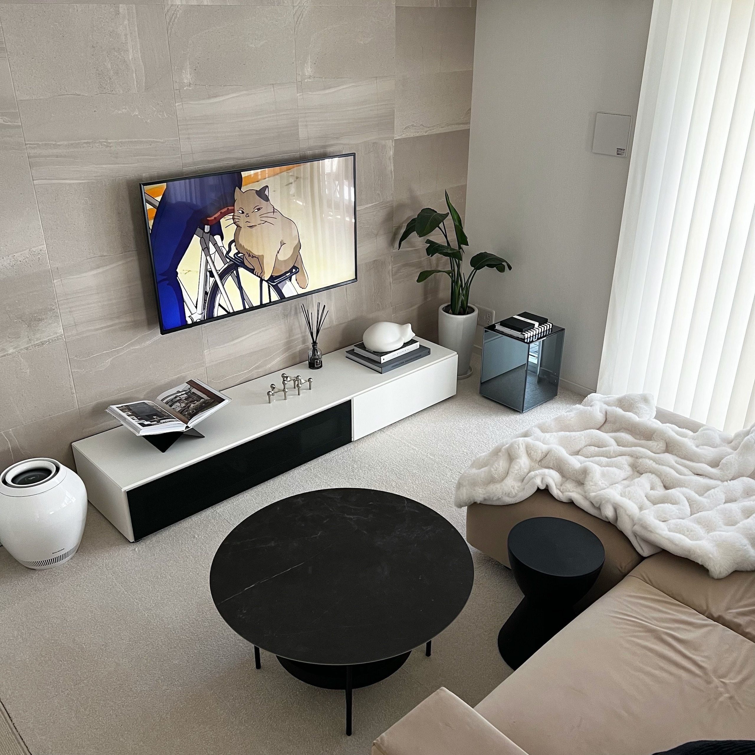 BoConcept BLOCK ミラーテーブル 【小】 BoConcept BLOCK ミラー テーブル | サイドテーブル | Ohouse