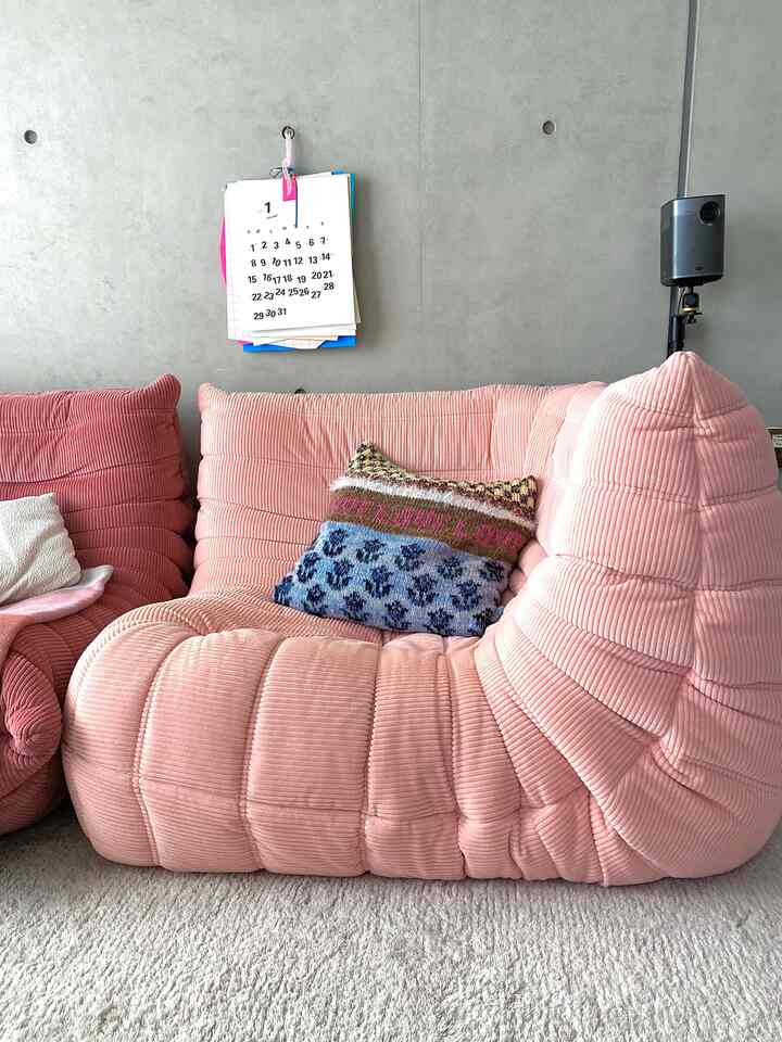 new cushion

#リーンロゼ #ソファ #クッション #カレンダー #ピンクインテリア #ラグ #リビングインテリア #インテリア