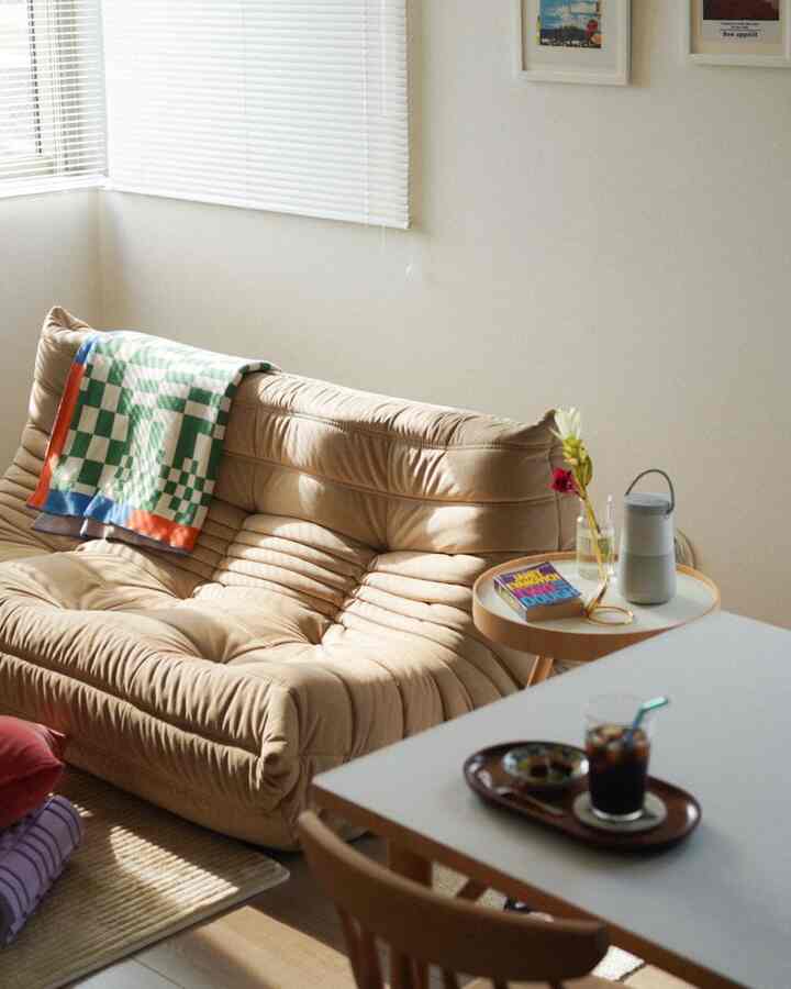 夏の強い日差しもそろそろ恋しくなってきた🔅

#myroom #livingroom #ティータイム #リーンロゼ #ロゼトーゴ